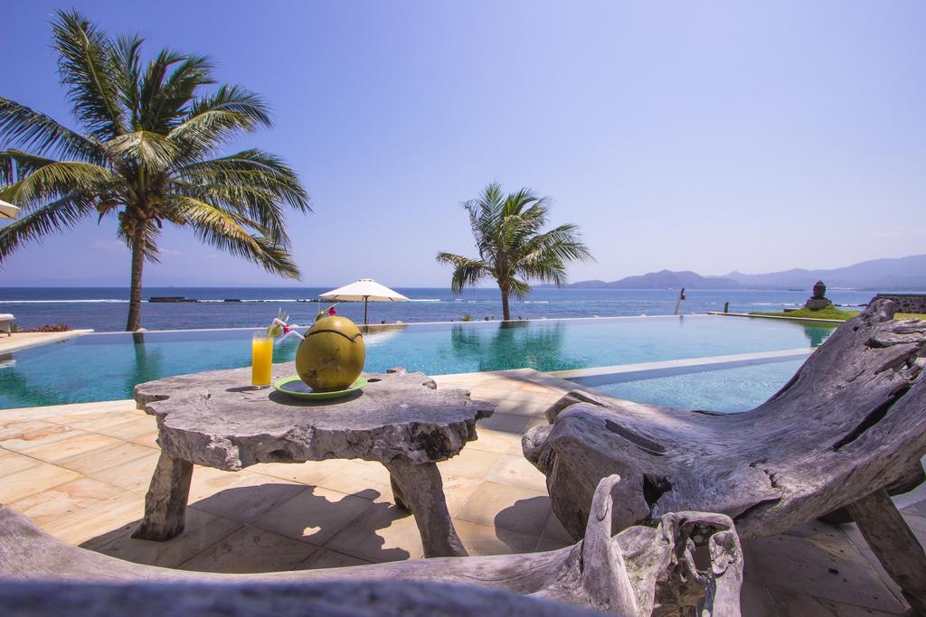 Oceanfront Citakara Sari Villas Candidasa Extérieur photo