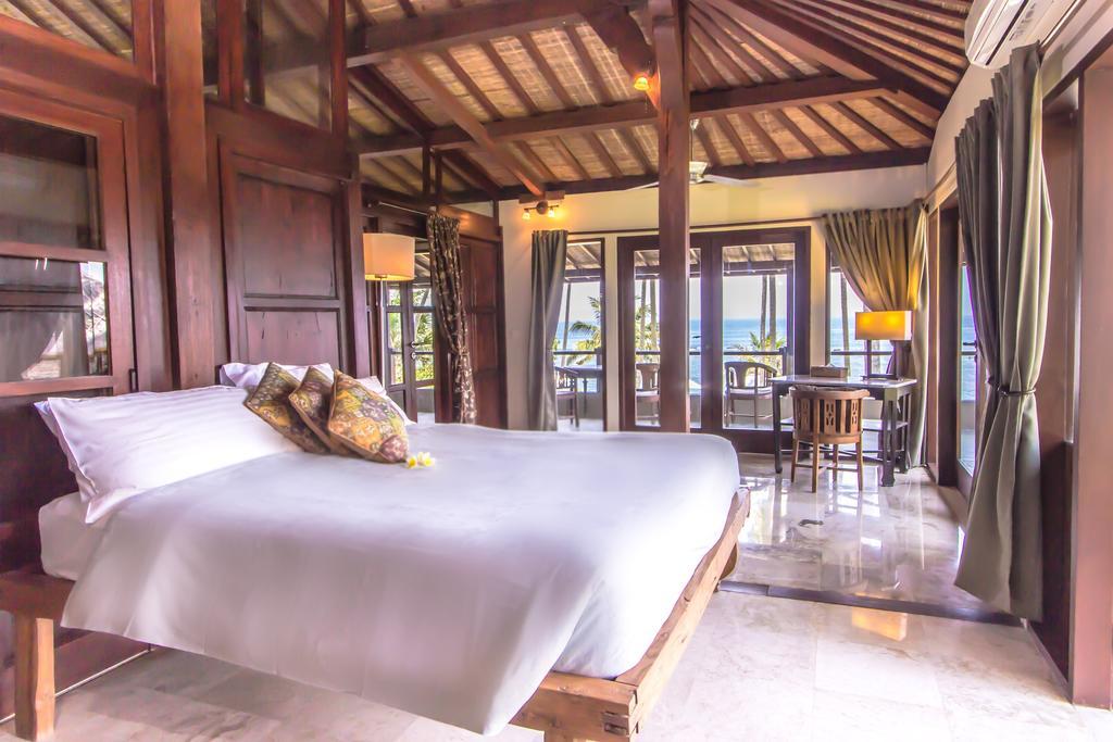 Oceanfront Citakara Sari Villas Candidasa Extérieur photo
