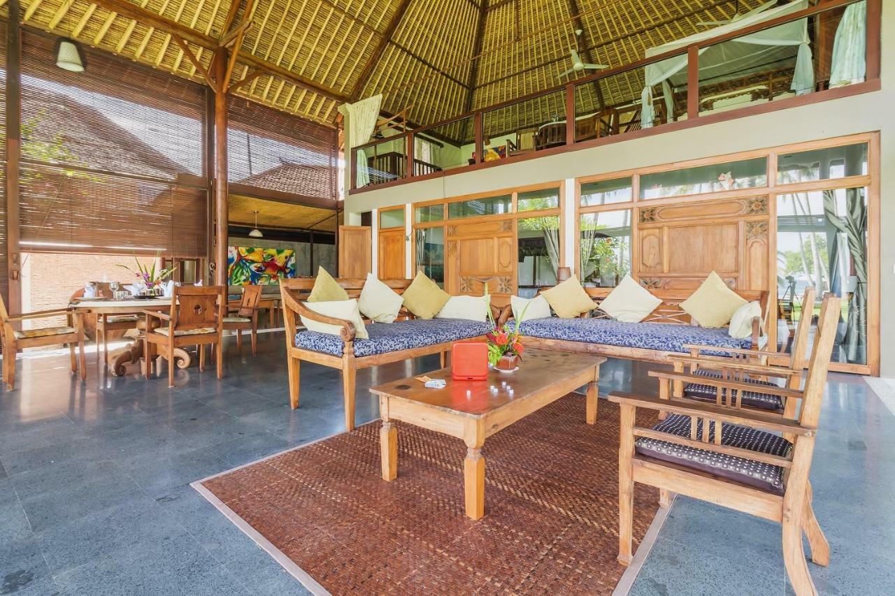 Oceanfront Citakara Sari Villas Candidasa Extérieur photo